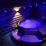 Merlot, Piscine Et Spa, Proche St Emilion Lugon et l’Ile du Carney
