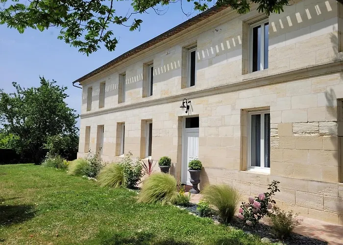 Gasthof Merlot, Piscine Et Spa, Proche St Emilion